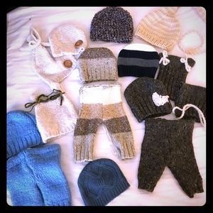 Newborn knitted hats & pants for newborn pictures